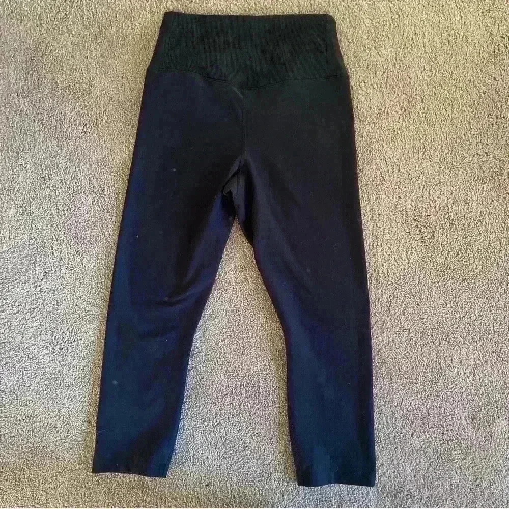 Nike Dri-Fit One Legend Capri medium black - Picture 4 of 4